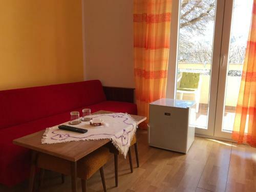 Hostal Summer Rooms Ba?ka