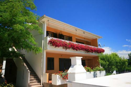 Apartments Surfinia