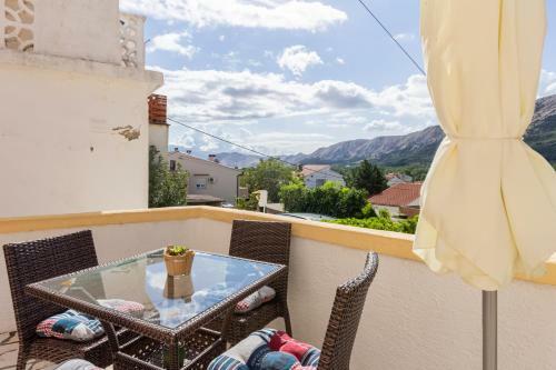 Apartment Sepat With Free Parking Place In Baska