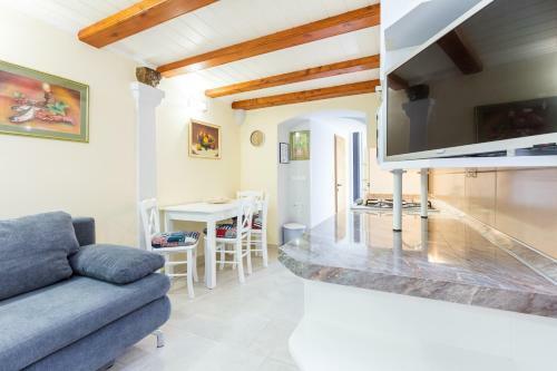 Apartment Sepat With Free Parking Place In Baska