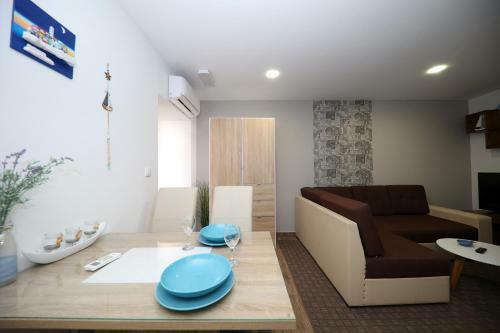 Apartmani Dvor Betina
