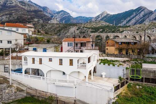 Hostal Apartmani Akvadukt - Apartment Akvadukt