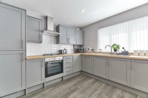 Host & Stay - Sea Breeze