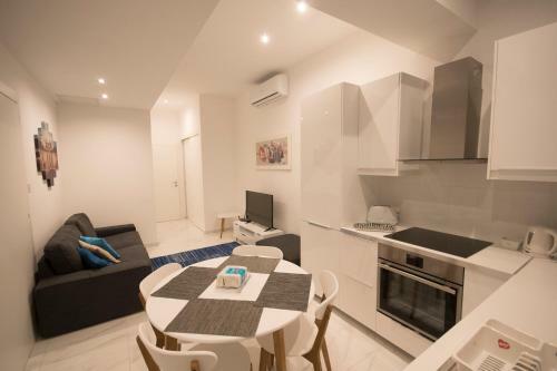 4 Bedroom Apartment Near Sliema Seafront