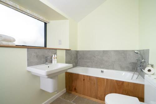 Rural - Grasmere - Cottage - 2 Bedrooms - Exceptional Views - Stunning Location