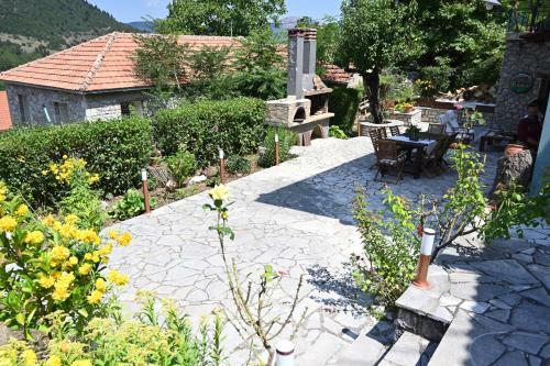 Kalavrita Winter Retreat - Homely Spacious Chalet