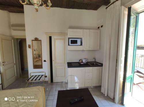 Hostal Residenza Del Duca Rooms & Apartments