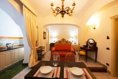 Hostal Residenza Del Duca Rooms & Apartments