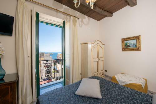 Hostal Residenza Del Duca Rooms & Apartments