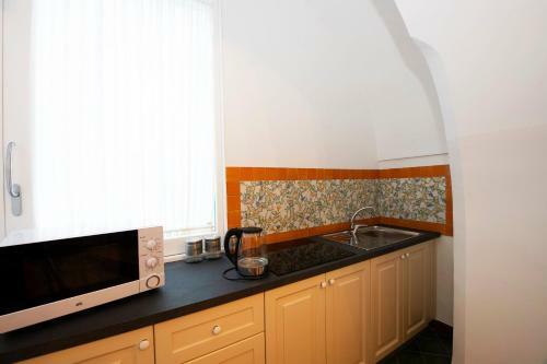 Hostal Residenza Del Duca Rooms & Apartments