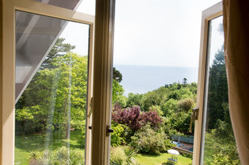 Orestone Manor Hotel