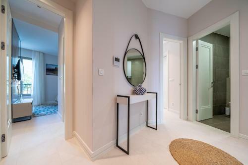 Hermes Apartment - Two Bedroom
