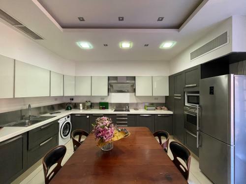 Valletta Collection - Merchant Apartment
