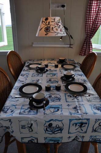 Bed & Breakfast Your Cozy Waggon At The Cows' Paradise
