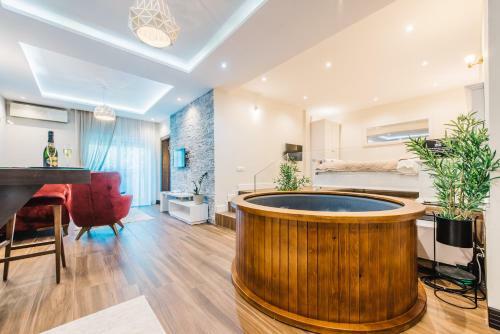 Padam Hotel & Spa