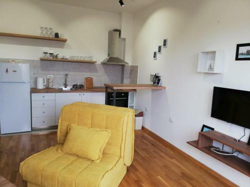 Gina And Nia Apartments