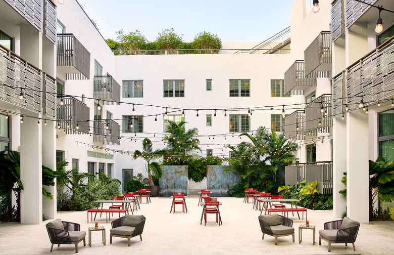 Hotel Betsy South Beach