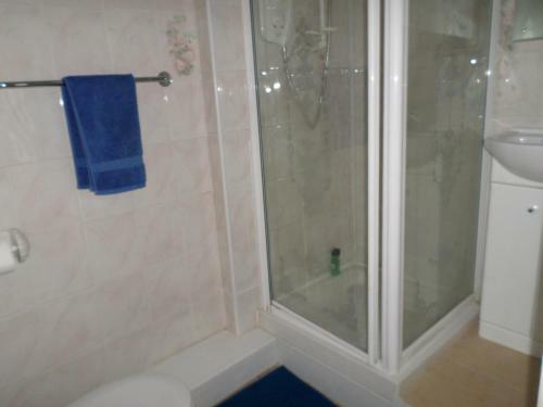 Hostal Atini Guest House