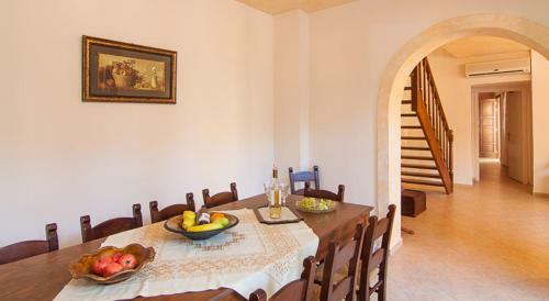 Sarris Villa, A Country Side Villa!