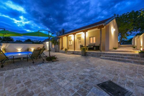 Villa Mandarin