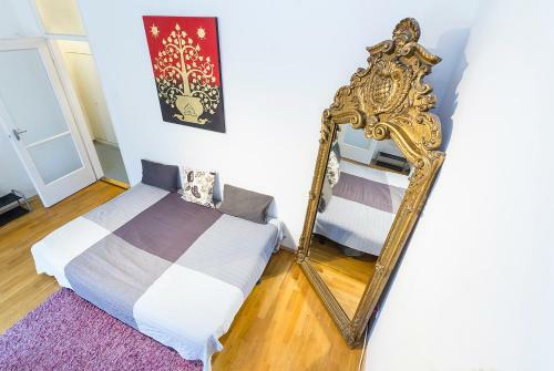Mohinga Apartment
