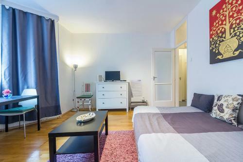 Mohinga Apartment