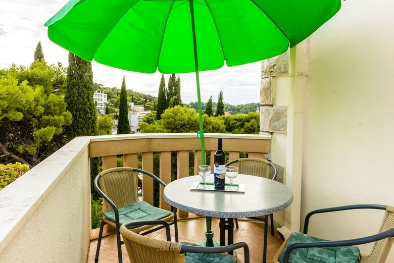 Apartments Garden Beach Superior