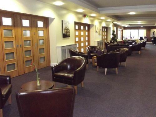 Hotel Calderfields Golf & Country Club