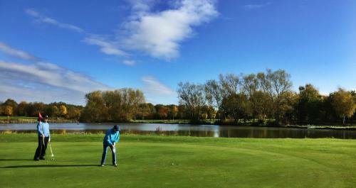 Hotel Calderfields Golf & Country Club