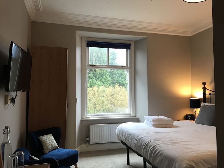 Hostal Holly-wood Guest House