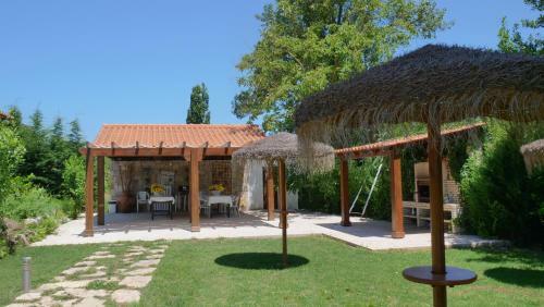 Apartamento Casa Jasmim, Quinta Carmo - Alcoba�a/nazar�
