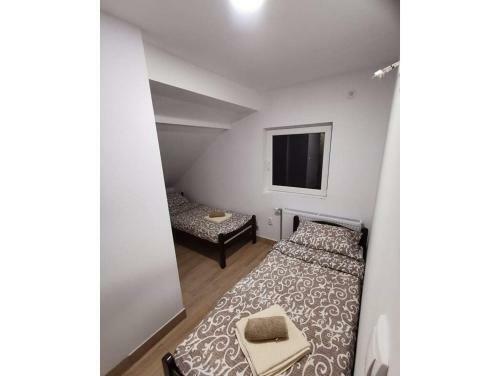 Albergue Apartmani Maja 2