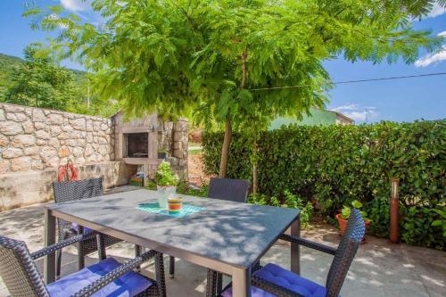 Apartments In Cres - Insel Cres 41852