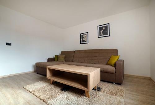 Kristal Apartmani