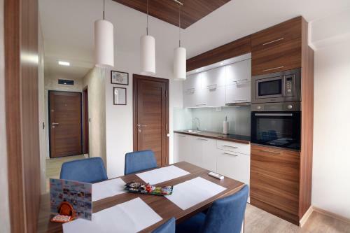 Kristal Apartmani