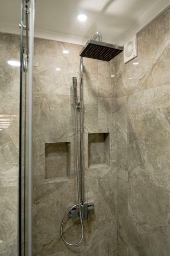 Kristal Apartmani