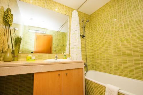 Fabulous Pool Side Corcovada Apartament