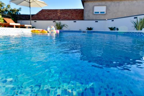 Villa Navita Augustinus With Pool