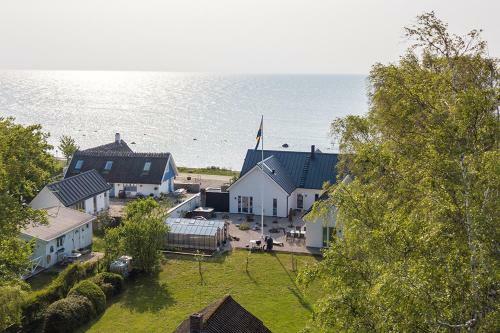 Strandhuset B&B I Abbek�s
