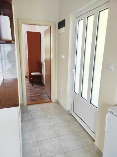 Apartment 032