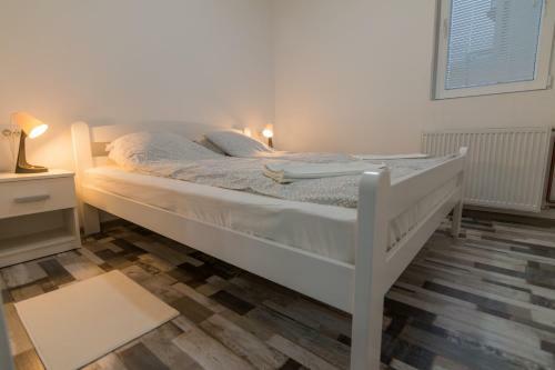 Apartment Bb
