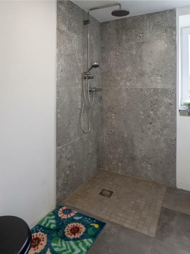 Shore Cottage, Errislannan