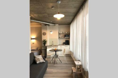 Bangu Apartment With Terrace In Old Town