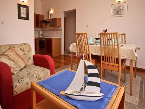 Apartments With A Parking Space Soline, Krk - 18802