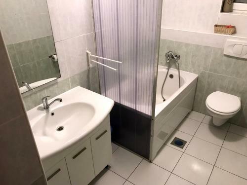 Kristina Apartmanh�z