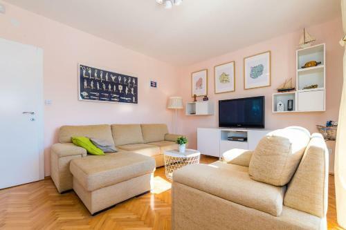 Villa Doli - Lovely Holiday Home With Private Pool