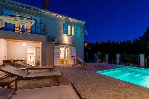 Villa Doli - Lovely Holiday Home With Private Pool