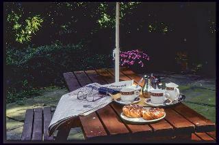 Hostal Lydney House