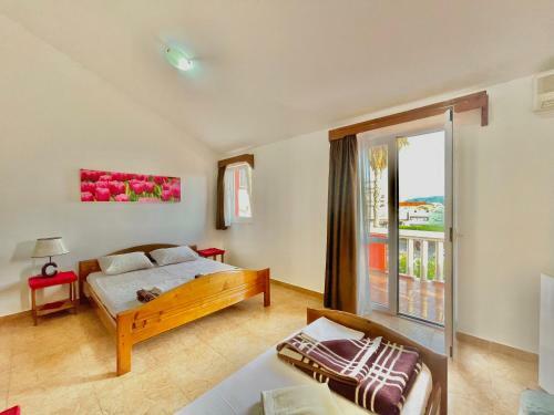 Hostal Vila L Budva