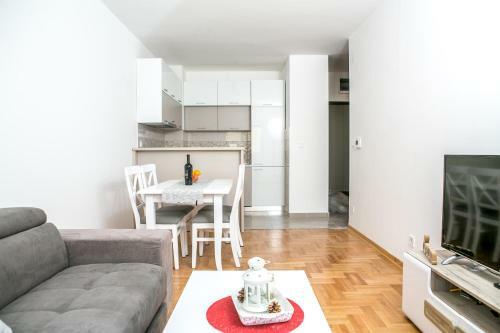Ana Apartment